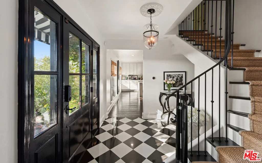 1234 Daniels Drive, Los Angeles, California 90035 home-pic-6